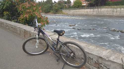 A bike in the embankment in Vladikavkaz. Photo by Ekaterina Gerasimova