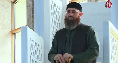 Adam Shakhidov. Screenshot of the video by Adam Shakhidov https://www.youtube.com/watch?v=O-Wh_Qv3Cqc Adam Shakhidov. Screenshot of the video by Adam Shakhidov https://www.youtube.com/watch?v=O-Wh_Qv3Cqc