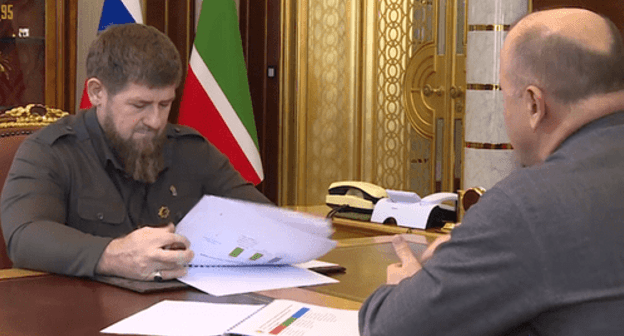 Taimaskhanov presents his report to Kadyrov. Screenshot of the video on Ramzan Kadyrov's page on VKontakte
https://vk.com/wall279938622_450357?reply=450448
