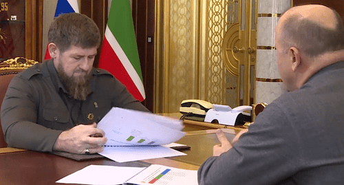 Taimaskhanov presents his report to Kadyrov. Screenshot of the video on Ramzan Kadyrov's page on VKontakte
https://vk.com/wall279938622_450357?reply=450448 Taimaskhanov presents his report to Kadyrov. Screenshot of the video on Ramzan Kadyrov's page on VKontakte
https://vk.com/wall279938622_450357?reply=450448