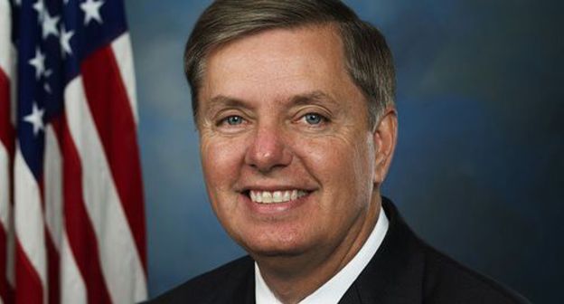 Lindsay Graham. Photo: Official portrait of Senator Lindsey Graham of SC Lindsay Graham. Photo: Official portrait of Senator Lindsey Graham of SC