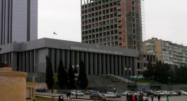 Parliament of Azerbaijan. Photo: Tony Bowden, http://www.flickr.com Parliament of Azerbaijan. Photo: Tony Bowden, http://www.flickr.com