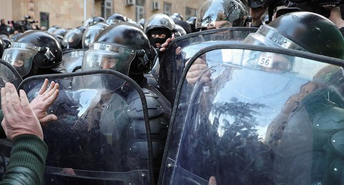 Policemen during the protest action in Tbilisi. Photo: REUTERS/Irakli Gedenidze Policemen during the protest action in Tbilisi. Photo: REUTERS/Irakli Gedenidze