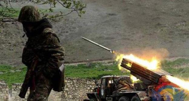 Field firing training of Nagorno-Karabakh Army. Photo: Ministry of Defence of Nagorno-Karabakh, http://www.nkrmil.am/history-of-defence-army/view/39 Field firing training of Nagorno-Karabakh Army. Photo: Ministry of Defence of Nagorno-Karabakh, http://www.nkrmil.am/history-of-defence-army/view/39