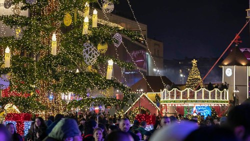 New Year Tree in Tbilisi. Photo: press service of the Tbilisi Mayoralty, http://www.tbilisi.gov.ge New Year Tree in Tbilisi. Photo: press service of the Tbilisi Mayoralty, http://www.tbilisi.gov.ge