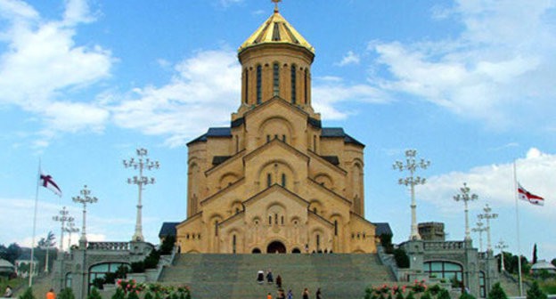 The Holy Trinity Cathedral of Tbilisi. Photo: Monika, http://ru.wikipedia.org/ The Holy Trinity Cathedral of Tbilisi. Photo: Monika, http://ru.wikipedia.org/