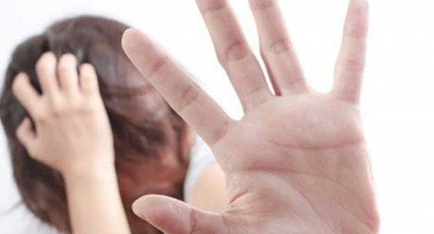 Violence applied to woman. Photo by the user Latina On a Mission https://flickr.com/ Violence applied to woman. Photo by the user Latina On a Mission https://flickr.com/