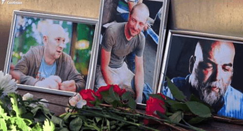 Funeral photos of journalists Orkhan Djemal, Alexander Rastorguev and Kirill Radchenko. Screenshot from video posted at: https://www.youtube.com/watch?v=5hwZkvS0U90 Funeral photos of journalists Orkhan Djemal, Alexander Rastorguev and Kirill Radchenko. Screenshot from video posted at: https://www.youtube.com/watch?v=5hwZkvS0U90