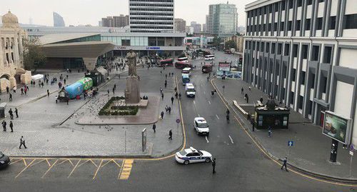 A square in front of the 28 May Baku Metro station. Photo by Faik Medjid for the "Caucasian Knot" A square in front of the 28 May Baku Metro station. Photo by Faik Medjid for the "Caucasian Knot"