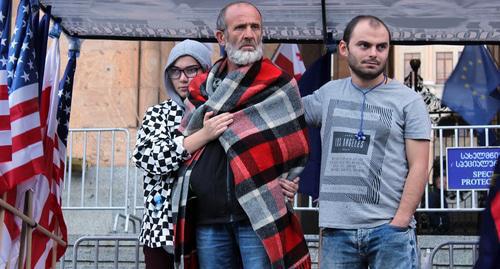 Malkhaz Machalikashvili (centre), father of Temirlan Machalikashvili. Photo by Inna Kukudzhanova for the Caucasian Knot Malkhaz Machalikashvili (centre), father of Temirlan Machalikashvili. Photo by Inna Kukudzhanova for the Caucasian Knot