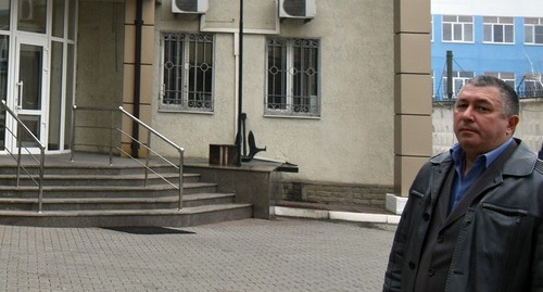 Advocate near the Southern District Military Court. Photo by Konstantin Volgin for the "Caucasian Knot" Advocate near the Southern District Military Court. Photo by Konstantin Volgin for the "Caucasian Knot"
