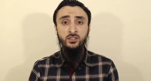 Tumso Abdurakhmanov. Screenshot of the video posted at the ABU-SADDAM SHISHANI YouTube channel https://www.youtube.com/watch?v=c3yRZT4_WwU Tumso Abdurakhmanov. Screenshot of the video posted at the ABU-SADDAM SHISHANI YouTube channel https://www.youtube.com/watch?v=c3yRZT4_WwU