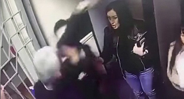 Diana Tsipinova (right) during conflict in Nartkala. Screenshot from video posted on Facebook: https://www.facebook.com/100036798039208/videos/253442592559007/ Diana Tsipinova (right) during conflict in Nartkala. Screenshot from video posted on Facebook: https://www.facebook.com/100036798039208/videos/253442592559007/