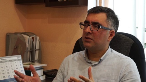 Anar Mamedli. Screenshot of the video at the Viasna96 YouTube channel https://www.youtube.com/watch?v=ZUaBPp6_jDI Anar Mamedli. Screenshot of the video at the Viasna96 YouTube channel https://www.youtube.com/watch?v=ZUaBPp6_jDI