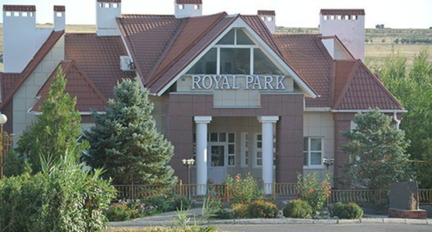 'Royal Park' restaurant in Elista. Photo by Badma Byurchiev for the Caucasian Knot 'Royal Park' restaurant in Elista. Photo by Badma Byurchiev for the Caucasian Knot