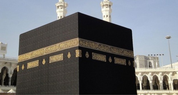 Kaaba. Photo: https://ru.wikipedia.org/wiki/Кааба Kaaba. Photo: https://ru.wikipedia.org/wiki/Кааба