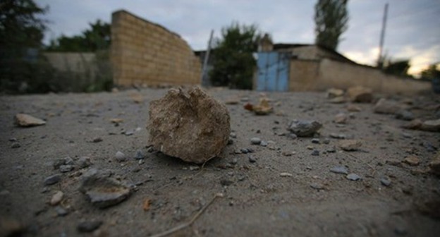 Shell fragments. Photo by Aziz Karimov for the Caucasian Knot Shell fragments. Photo by Aziz Karimov for the Caucasian Knot