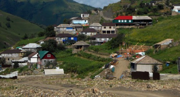 The village of Kenkhi in the Sharoi District of Chechnya. Photo by Brainwashing - https://ru.wikipedia.org/wiki/Кенхи_(село) The village of Kenkhi in the Sharoi District of Chechnya. Photo by Brainwashing - https://ru.wikipedia.org/wiki/Кенхи_(село)