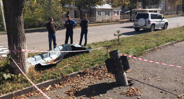 An unexploded ordnance in the city of Shushi, October 28, 2020. Photo by Alvard Grigoryan for the "Caucasian Knot" An unexploded ordnance in the city of Shushi, October 28, 2020. Photo by Alvard Grigoryan for the "Caucasian Knot"