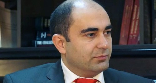 Edmon Marukyan, leader of the "Enlightened Armenia" Party. Photo: iravabannet https://www.youtube.com/watch?v=_anDB4kI9YQ Edmon Marukyan, leader of the "Enlightened Armenia" Party. Photo: iravabannet https://www.youtube.com/watch?v=_anDB4kI9YQ