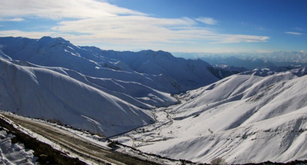 A road over the pass in Nagorno-Karabakh. Photo by Aziz Karimov for the "Caucasian Knot" A road over the pass in Nagorno-Karabakh. Photo by Aziz Karimov for the "Caucasian Knot"