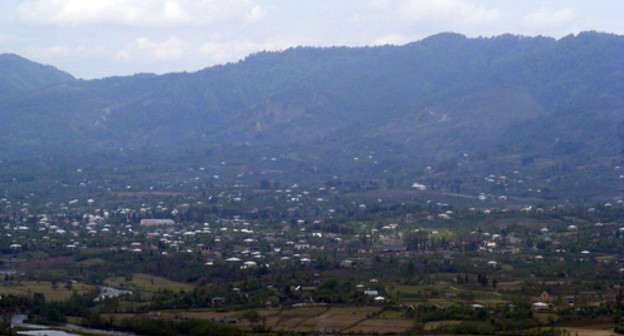 A view of the Chokhatauri. Photo გრიგოლ მახარაძე https://commons.wikimedia.org/wiki/Category:Chokhatauri#/media/File:View_Chokhatauri.jpg A view of the Chokhatauri. Photo გრიგოლ მახარაძე https://commons.wikimedia.org/wiki/Category:Chokhatauri#/media/File:View_Chokhatauri.jpg