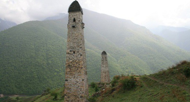 Towers in the Djeirakh-Assinsky Nature Reserve. Photo by the press service of the Djeirakh-Assinsky state historical-architecture and natural open-air museum / a page on VKontakte Towers in the Djeirakh-Assinsky Nature Reserve. Photo by the press service of the Djeirakh-Assinsky state historical-architecture and natural open-air museum / a page on VKontakte
