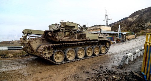 A destroyed tank. Nagorno-Karabakh. December 31, 2020. Photo by Aziz Karimov for the "Caucasian Knot" A destroyed tank. Nagorno-Karabakh. December 31, 2020. Photo by Aziz Karimov for the "Caucasian Knot"