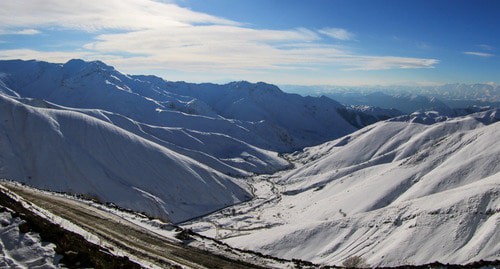 The road over the Kelbadjar pass. January 8, 2021. Photo by Aziz Karimov for the "Caucasian Knot" The road over the Kelbadjar pass. January 8, 2021. Photo by Aziz Karimov for the "Caucasian Knot"