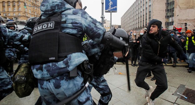 Said-Mukhammad Djumaev at a protest rally in Moscow, January 23, 2021. Photo: REUTERS/Maxim Shemetov Said-Mukhammad Djumaev at a protest rally in Moscow, January 23, 2021. Photo: REUTERS/Maxim Shemetov