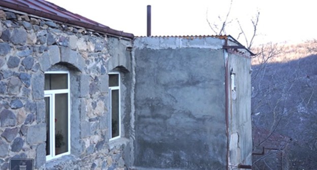 Private house in the village of Shurnukh, Armenia, January 8, 2021. Screenshot: "Sputnik Armenia", https://ru.armeniasputnik.am/society/20210108/26034112/V-raskolotom-Shurnukhe-budet-postroeno-12-novykh-domov.html Private house in the village of Shurnukh, Armenia, January 8, 2021. Screenshot: "Sputnik Armenia", https://ru.armeniasputnik.am/society/20210108/26034112/V-raskolotom-Shurnukhe-budet-postroeno-12-novykh-domov.html