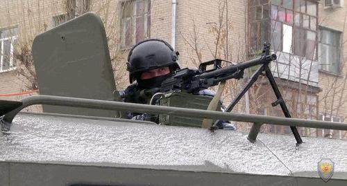 Law enforcer. Photo: http://nac.gov.ru/antiterroristicheskie-ucheniya/operativnym-shtabom-v-respublike-tatarstan.html#&gid=1&pid=4 Law enforcer. Photo: http://nac.gov.ru/antiterroristicheskie-ucheniya/operativnym-shtabom-v-respublike-tatarstan.html#&gid=1&pid=4