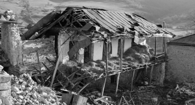 The village of Khtsaberg in the Gadrut District, November 2020. Photo courtesy of Angelika Zakaryan, Civilnet. https://www.civilnet.am/news/2020/11/27/Հադրութի-շրջանի-կտորները-փրկողները․-ֆոտոշարք/410272?fbclid=IwAR1RGpBWV92dCS3MpBJYhvOAGjDR6WfXaVtOzBH1avm13xhFrfC36JKfjAI The village of Khtsaberg in the Gadrut District, November 2020. Photo courtesy of Angelika Zakaryan, Civilnet. https://www.civilnet.am/news/2020/11/27/Հադրութի-շրջանի-կտորները-փրկողները․-ֆոտոշարք/410272?fbclid=IwAR1RGpBWV92dCS3MpBJYhvOAGjDR6WfXaVtOzBH1avm13xhFrfC36JKfjAI