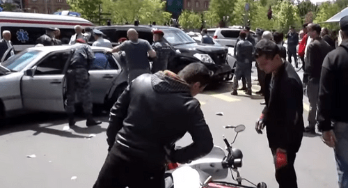 At the site of a road accident in Yerevan. Screenshot: a1plus At the site of a road accident in Yerevan. Screenshot: a1plus
