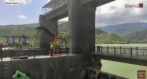 Screenshot of the video https://www.youtube.com/watch?v=ZQ4e2eVdom4 Screenshot of the video https://www.youtube.com/watch?v=ZQ4e2eVdom4