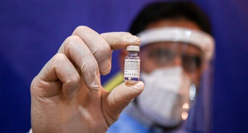 Vaccine. Photo: Mehr News Agency, http://ru.wikipedia.org/wiki/Спутник_V Vaccine. Photo: Mehr News Agency, http://ru.wikipedia.org/wiki/Спутник_V