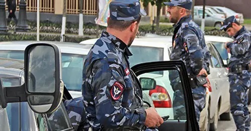 Chechen policemen. Photo by Magomed Magomedov for the Caucasian Knot Chechen policemen. Photo by Magomed Magomedov for the Caucasian Knot