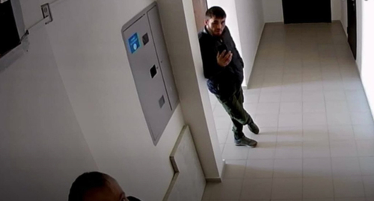Participant in the attack on Sarazhdin Sultygov. Screenshot of video posted by FORTANGA Channel at: https://www.youtube.com/watch?v=d-RDaG3LrSM Participant in the attack on Sarazhdin Sultygov. Screenshot of video posted by FORTANGA Channel at: https://www.youtube.com/watch?v=d-RDaG3LrSM
