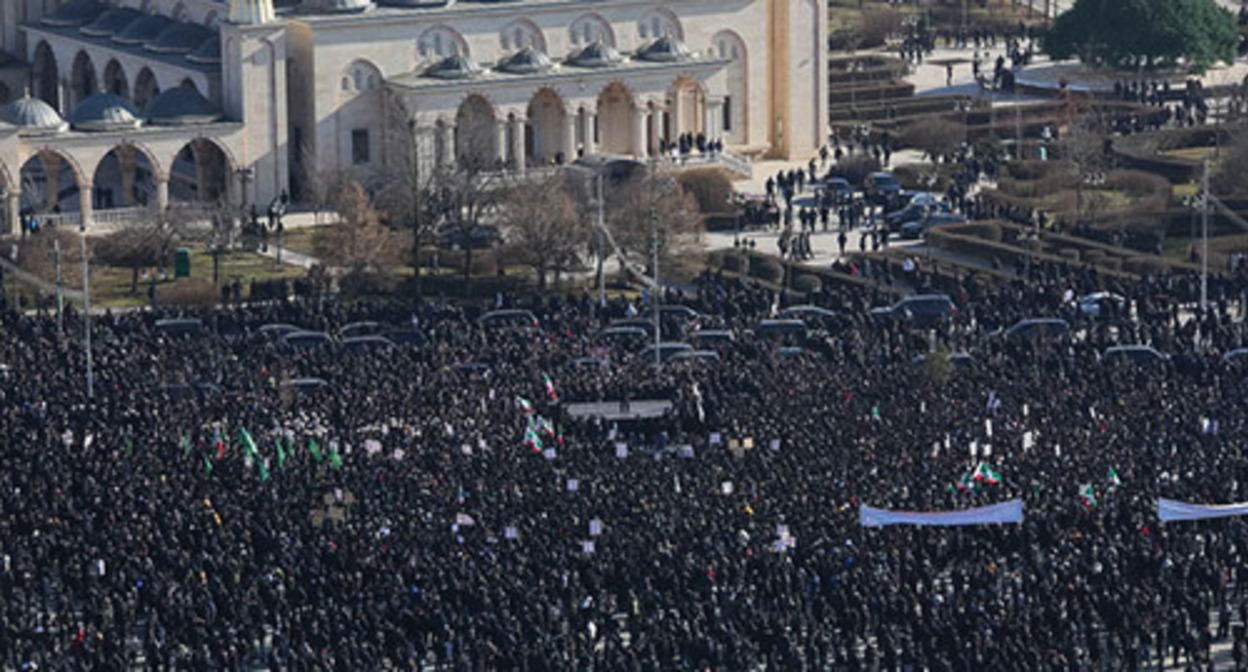 Rally in the centre of Grozny, February 2, 2022. Photo: Chechnya Segodnya, https://chechnyatoday.com/news/352661 Rally in the centre of Grozny, February 2, 2022. Photo: Chechnya Segodnya, https://chechnyatoday.com/news/352661
