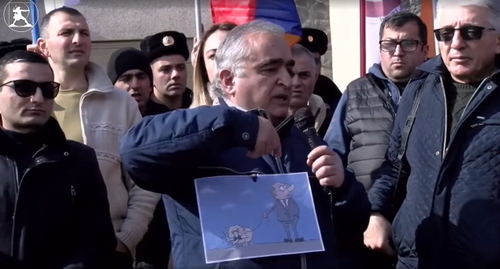 Participants of the rally held by the oppositional "National Democratic Pole" in Yerevan. Screenshot of the video https://www.facebook.com/watch/live/?ref=watch_permalink&v=931435390878825 Participants of the rally held by the oppositional "National Democratic Pole" in Yerevan. Screenshot of the video https://www.facebook.com/watch/live/?ref=watch_permalink&v=931435390878825