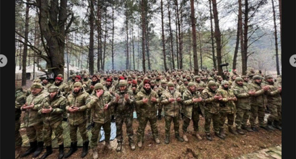Chechen militaries. Screenshot of the video https://www.instagram.com/stories/ya_pomoshnik_kra_95/2780830246003409492/ Chechen militaries. Screenshot of the video https://www.instagram.com/stories/ya_pomoshnik_kra_95/2780830246003409492/