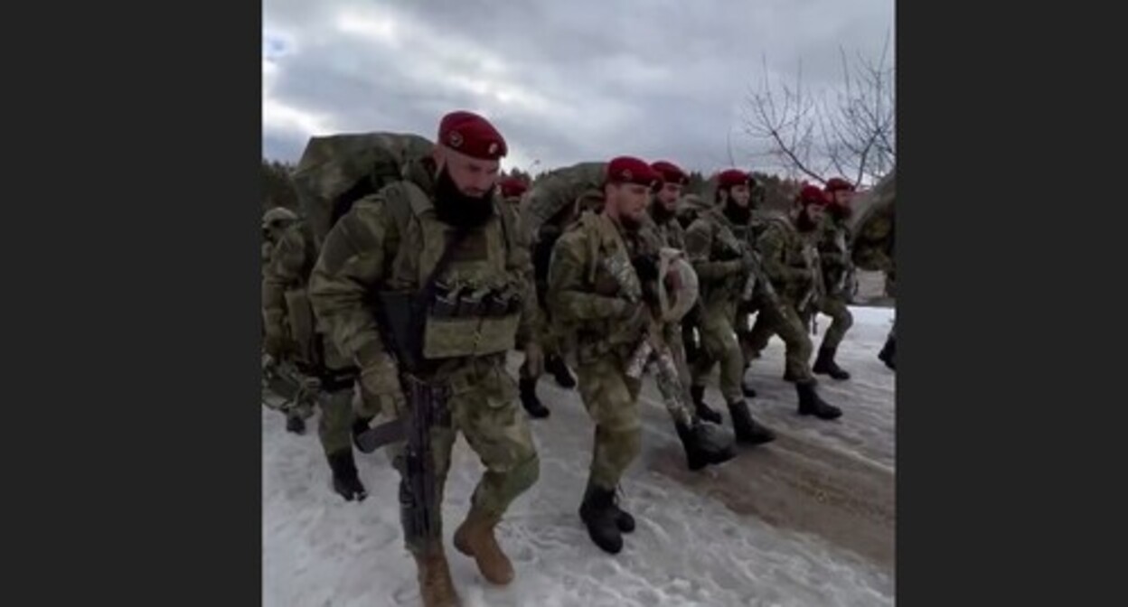 Armed people. Screenshot of a video posted at Ramzan Kadyrov's Telegram channel, https://t.me/RKadyrov_95/1299 Armed people. Screenshot of a video posted at Ramzan Kadyrov's Telegram channel, https://t.me/RKadyrov_95/1299