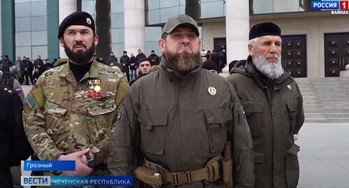 Ramzan Kadyrov (centre). Screenshot: https://www.youtube.com/watch?v=voGnvbWdSo0 Ramzan Kadyrov (centre). Screenshot: https://www.youtube.com/watch?v=voGnvbWdSo0