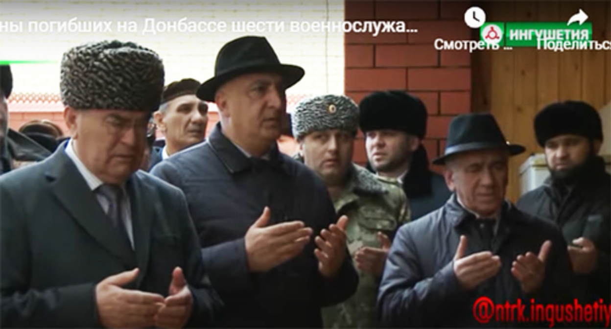 The funeral of servicemen who died during the military operation in Ukraine. March 4, 2022. Screenshot: https://ingushetiya.tv/2022/03/04/похороны-погибших-на-донбассе-шести-в/?utm_source=yxnews&utm_medium=desktop&utm_referrer=https%3A%2F%2Fyandex.ru%2Fnews%2Fsearch%3Ftext%3D The funeral of servicemen who died during the military operation in Ukraine. March 4, 2022. Screenshot: https://ingushetiya.tv/2022/03/04/похороны-погибших-на-донбассе-шести-в/?utm_source=yxnews&utm_medium=desktop&utm_referrer=https%3A%2F%2Fyandex.ru%2Fnews%2Fsearch%3Ftext%3D