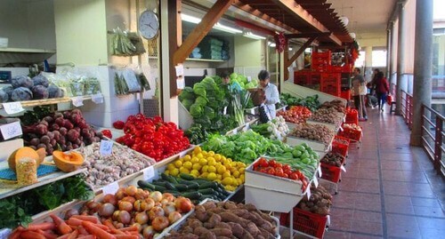 At a food market in Makhachkala. Photo: press service of the Administration of Makhachkala At a food market in Makhachkala. Photo: press service of the Administration of Makhachkala