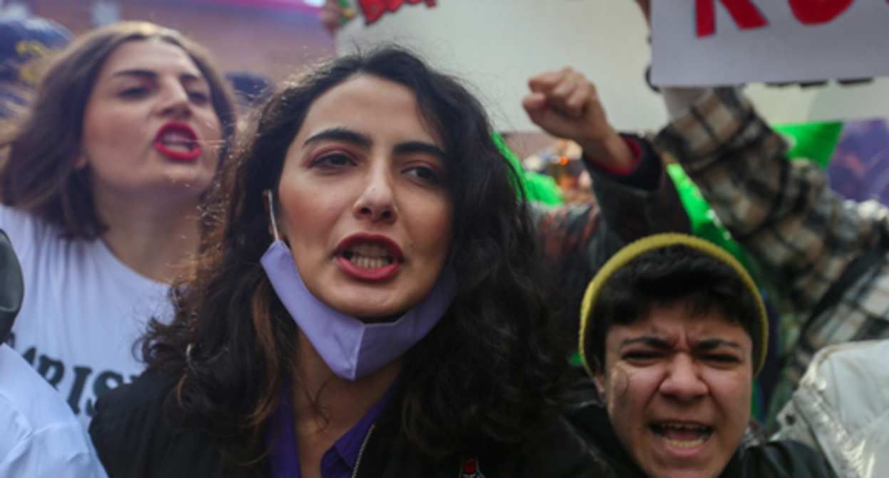 A group of feminists held a march in Baku. Photo by Aziz Karimov for the "Caucasian Knot" A group of feminists held a march in Baku. Photo by Aziz Karimov for the "Caucasian Knot"
