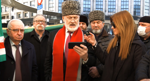 Akhmed Zakaev. Screenshot of the video by the NEP YouTube channel https://www.youtube.com/watch?v=xNyZ6fYk2ho&t=98s Akhmed Zakaev. Screenshot of the video by the NEP YouTube channel https://www.youtube.com/watch?v=xNyZ6fYk2ho&t=98s