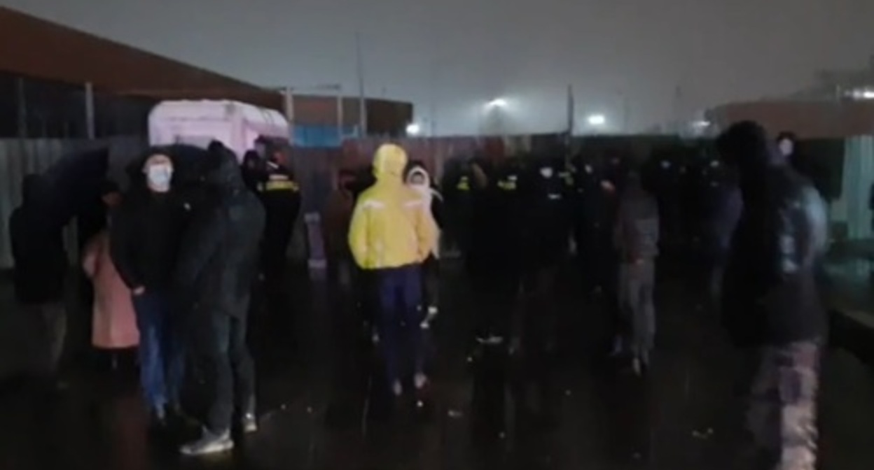 Protest action in Batumi. Image made from video posted at: https://www.facebook.com/batumelebi/videos/707112410484975/ Protest action in Batumi. Image made from video posted at: https://www.facebook.com/batumelebi/videos/707112410484975/