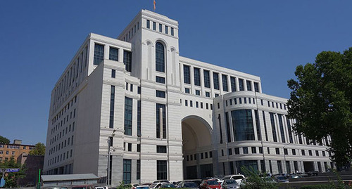 The Armenian MFA. Photo: Tobias1984 https://ru.wikipedia.org/ The Armenian MFA. Photo: Tobias1984 https://ru.wikipedia.org/