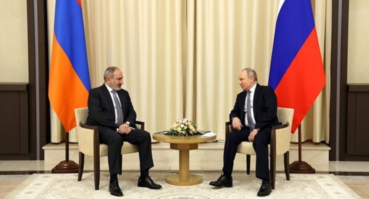 Nikol Pashinyan and Vladimir Putin at the meeting in Moscow on April 19, 2022. Photo by the Kremlin's press ofice http://kremlin.ru/events/president/transcripts/68246 Nikol Pashinyan and Vladimir Putin at the meeting in Moscow on April 19, 2022. Photo by the Kremlin's press ofice http://kremlin.ru/events/president/transcripts/68246